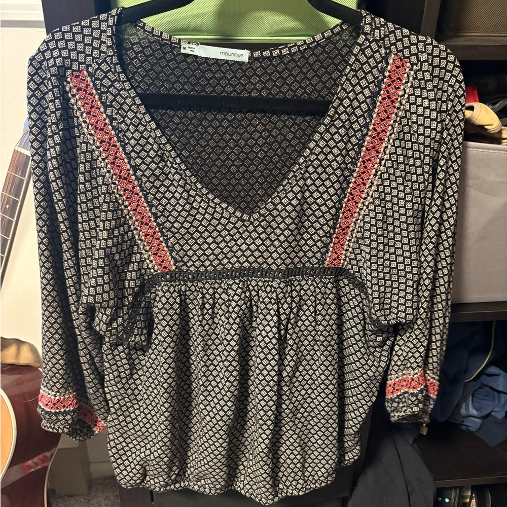 Maurices Black and Pink Patterned Women's Top